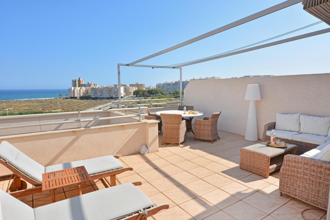 Luxury Beachfront Penthouse By Nras